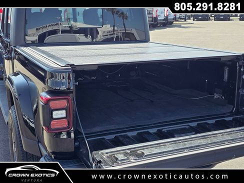Used 2022 Jeep Gladiator Overland w/ Safety Group AWD/4WD image 10