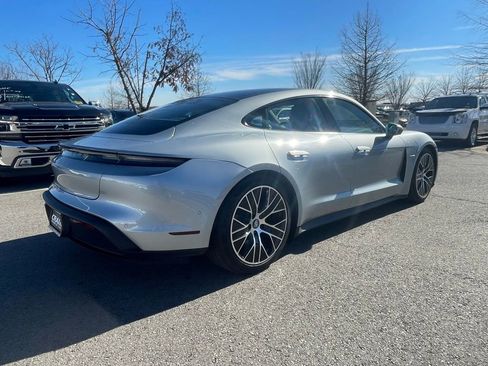 Used 2020 Porsche Taycan 4S w/ Premium Package image 8