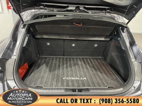 Used 2025 Toyota Corolla SE image 18