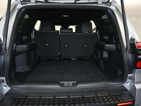 Used 2025 Toyota 4Runner TRD Off-Road Premium w/ Tow Technology Package AWD/4WD image 11