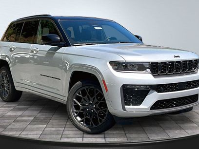 New 2026 Jeep Grand Cherokee Summit w/ Obsidian Package