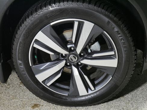 Used 2021 Nissan Rogue Platinum image 15