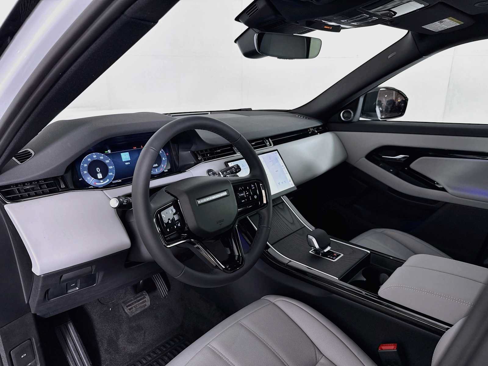 New 2026 Land Rover Range Rover Evoque S AWD/4WD image 9