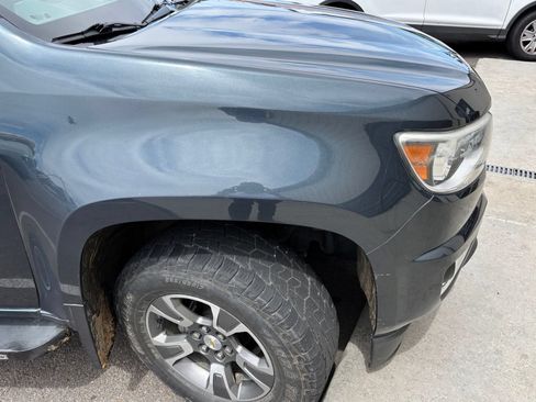 Used 2019 Chevrolet Colorado Z71 AWD/4WD image 15