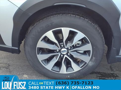 Certified 2025 Subaru Outback Limited image 30