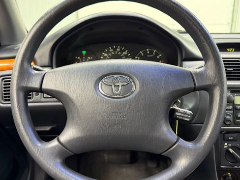 Used 2002 Toyota Solara SE FWD image 19