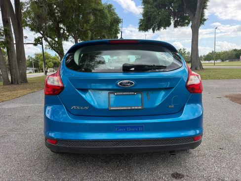 Used 2014 Ford Focus SE w/ SE Winter Package FWD image 6