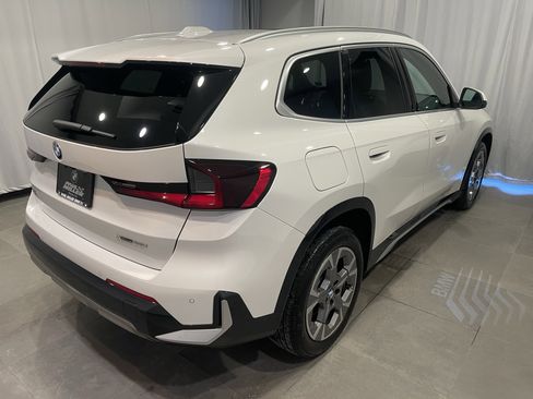 Used 2025 BMW X1 xDrive28i w/ Technology Package image 6