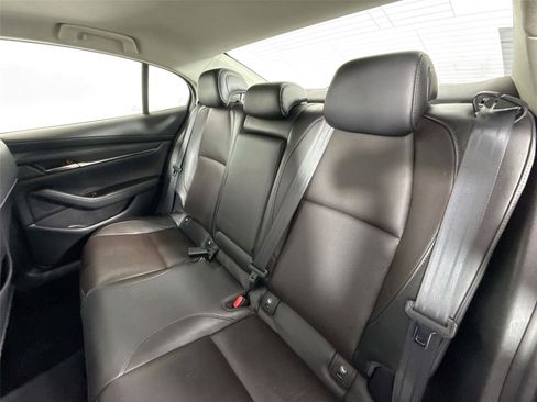 Used 2020 MAZDA MAZDA3 Premium Package image 30
