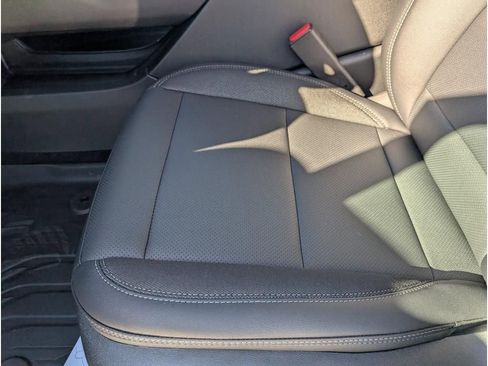 New 2026 Chevrolet Equinox EV LT image 23