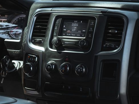 Used 2024 RAM 1500 Classic Warlock image 32