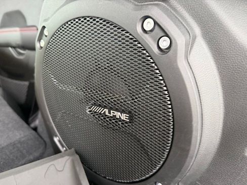 Used 2025 Jeep Wrangler Unlimited Rubicon AWD/4WD image 25