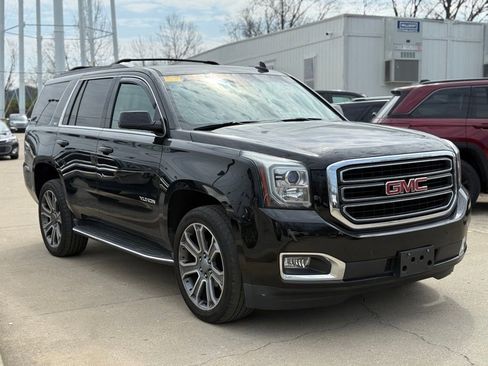 Used 2017 GMC Yukon SLT AWD/4WD image 4