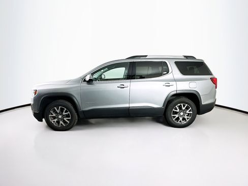 Used 2023 GMC Acadia SLE w/ Driver Convenience Package image 4