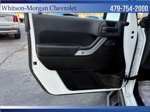 Used 2015 Jeep Wrangler Sport AWD/4WD image 11