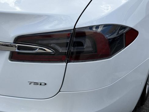 Used 2018 Tesla Model S 75D AWD/4WD image 23