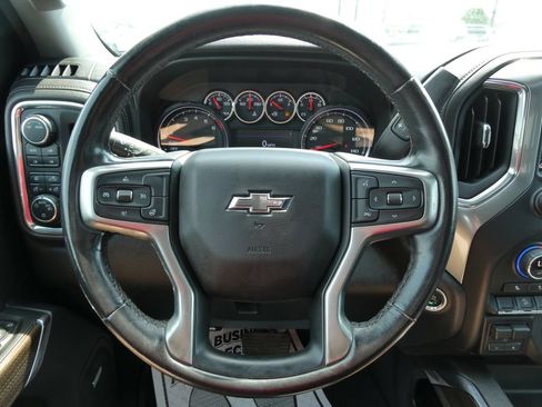Used 2020 Chevrolet Silverado 1500 LT Trail Boss w/ Midnight Edition AWD/4WD image 34