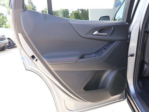 New 2026 Chevrolet Equinox RS w/ Convenience Package III AWD/4WD image 25