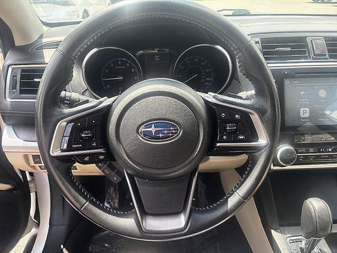 Used 2018 Subaru Outback 2.5i Limited AWD/4WD image 17