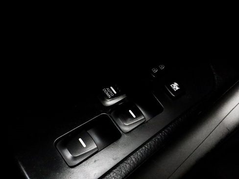 Used 2017 Hyundai Veloster Value Edition image 24