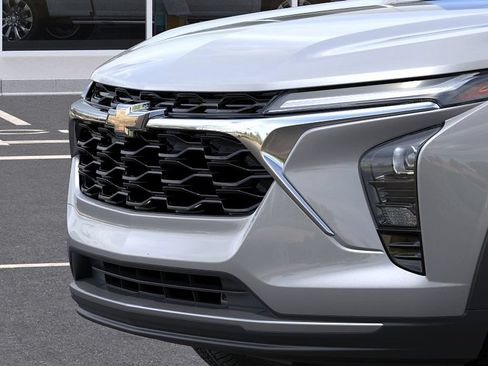 New 2026 Chevrolet Trax LT w/ Driver Confidence Package FWD image 13