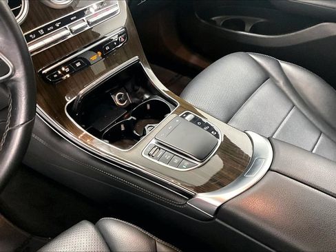 Used 2021 Mercedes-Benz GLC 300 image 14