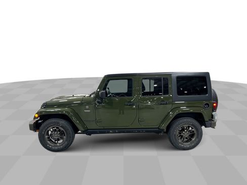 Used 2016 Jeep Wrangler Unlimited Sahara AWD/4WD image 6