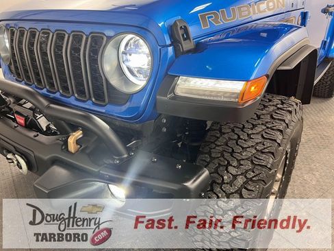 Used 2024 Jeep Wrangler Rubicon 392 image 9