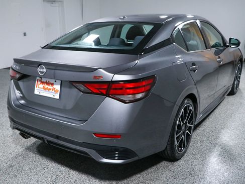 Used 2024 Nissan Sentra SR FWD image 7