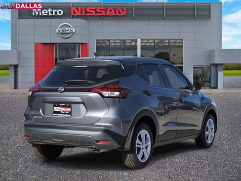 New 2025 Nissan Kicks Play S image 3