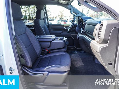 Used 2025 Chevrolet Silverado 2500 LT w/ Convenience Package AWD/4WD image 23