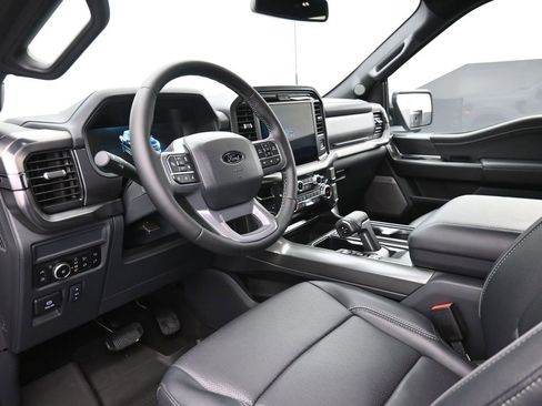 Used 2025 Ford F150 Lariat w/ Equipment Group 501A Mid image 18