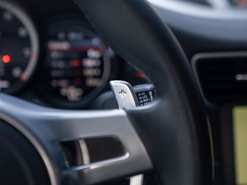 Certified 2015 Porsche 911 Turbo image 8