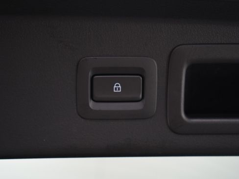 Used 2023 MAZDA CX-30 AWD 2.5 S w/ Preferred Package image 17