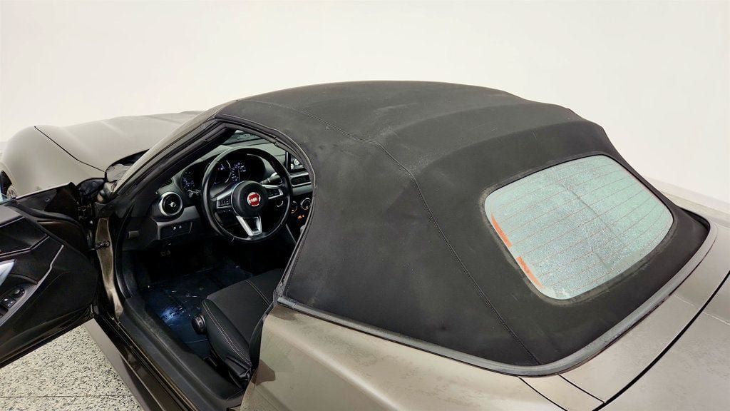 Used 2017 FIAT 124 Spider Classica RWD image 10