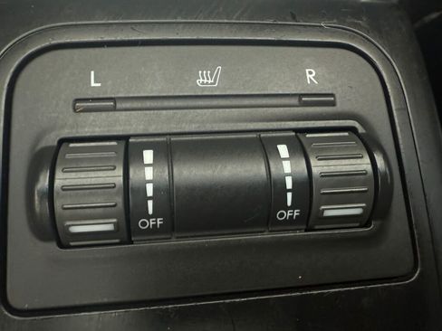 Used 2005 Subaru Outback 2.5XT Limited image 18