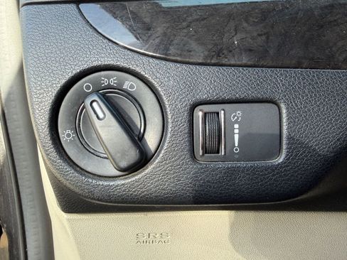 Used 2018 Dodge Grand Caravan SE FWD image 6
