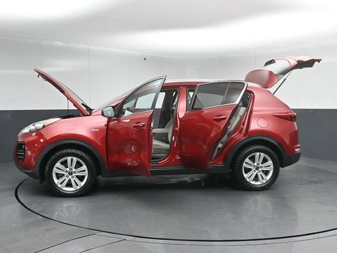 Used 2017 Kia Sportage LX w/ LX Popular Package image 52