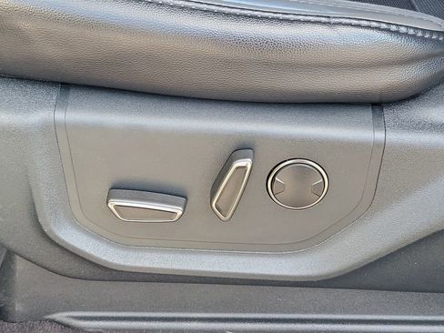 Used 2020 Ford F150 Raptor w/ Equipment Group 802A Luxury image 19