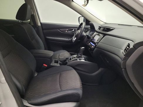 Used 2019 Nissan Rogue SV FWD image 21