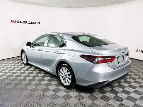 Used 2023 Toyota Camry LE image 5