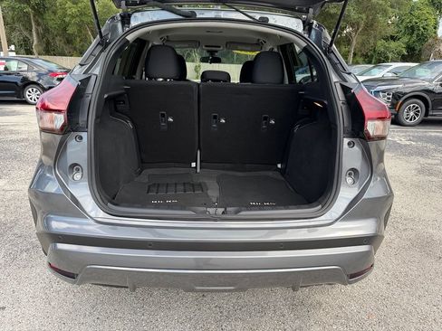 Used 2021 Nissan Kicks SV FWD image 14