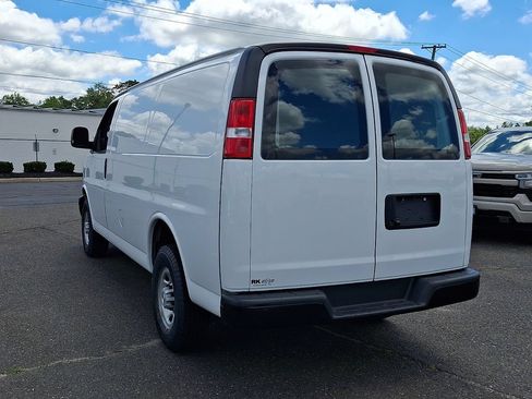 Used 2023 Chevrolet Express 2500 w/ Driver Convenience Package RWD image 9