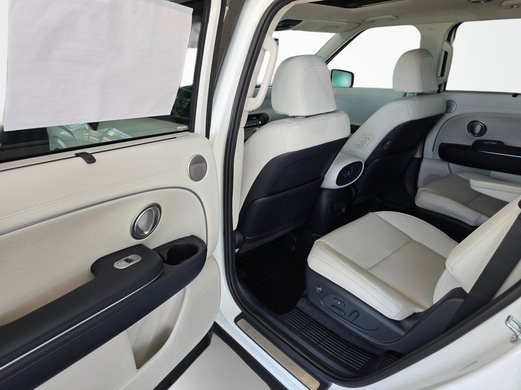 New 2026 Hyundai Palisade Calligraphy AWD/4WD image 30