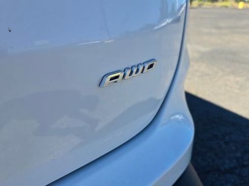 Used 2023 Ford Edge SEL w/ Convenience Package image 8