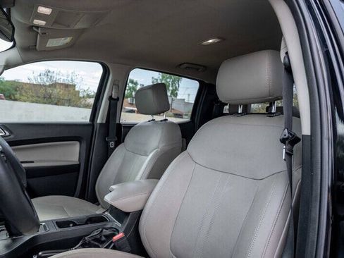 Used 2019 Ford Ranger Lariat w/ Black Appearance Package RWD image 10