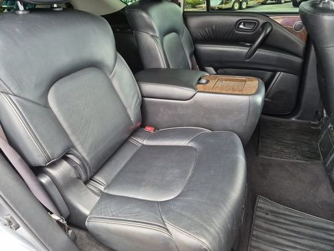 Used 2017 INFINITI QX80 4WD w/ Driver Assistance Package image 32