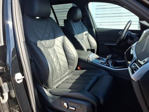 Used 2023 BMW X5 xDrive40i image 12