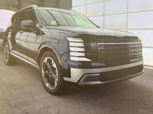 Used 2026 Hyundai Palisade Limited AWD/4WD image 5