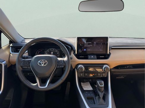 Used 2024 Toyota RAV4 XLE Premium image 11